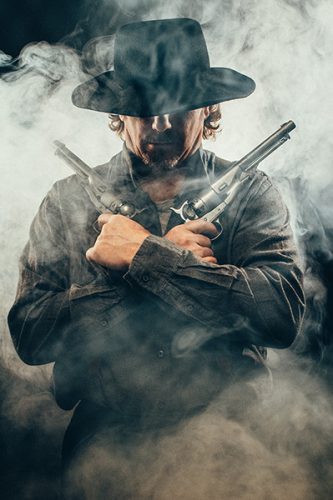 Gunslinger with two guns