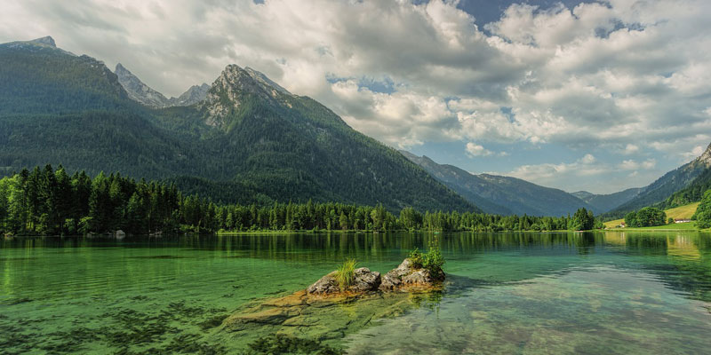 A beautiful lake with mountains